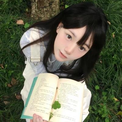 女孩爱跑步